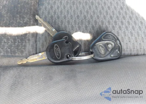 2011 Ford F-150 Xl из США, поврежденный, VIN 1FTNF1EF2BKD00945